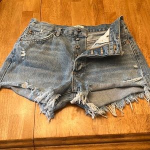 NWOT AGOLDE jean shorts 26